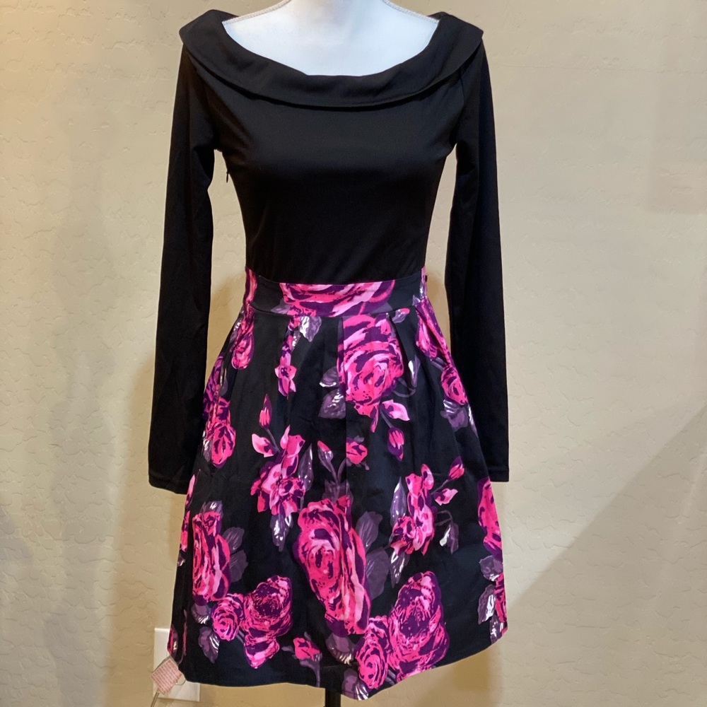 Black & Floral Print Dress!
